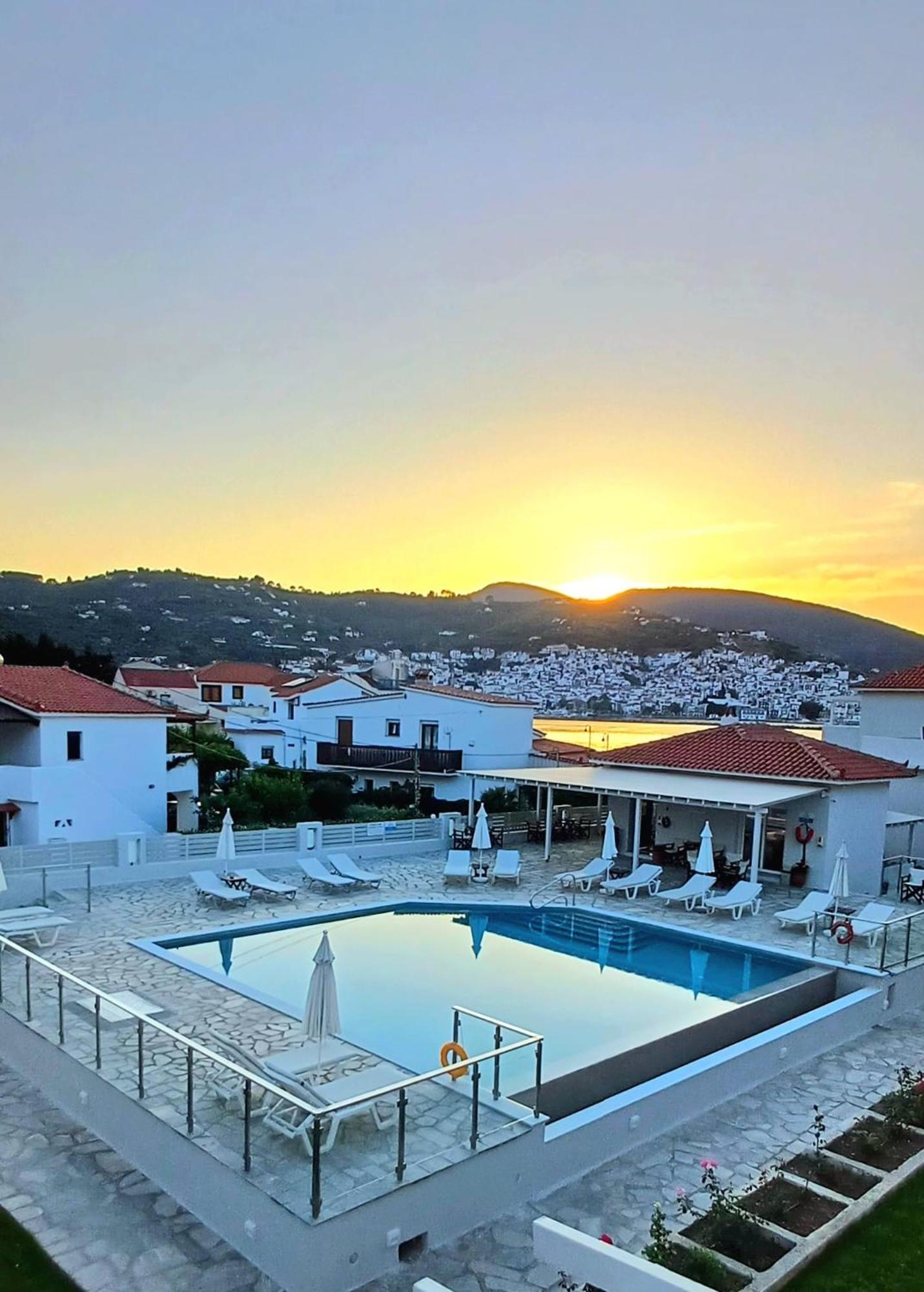 Sunrise Village Hotel Apartments Skopelos Dış mekan fotoğraf